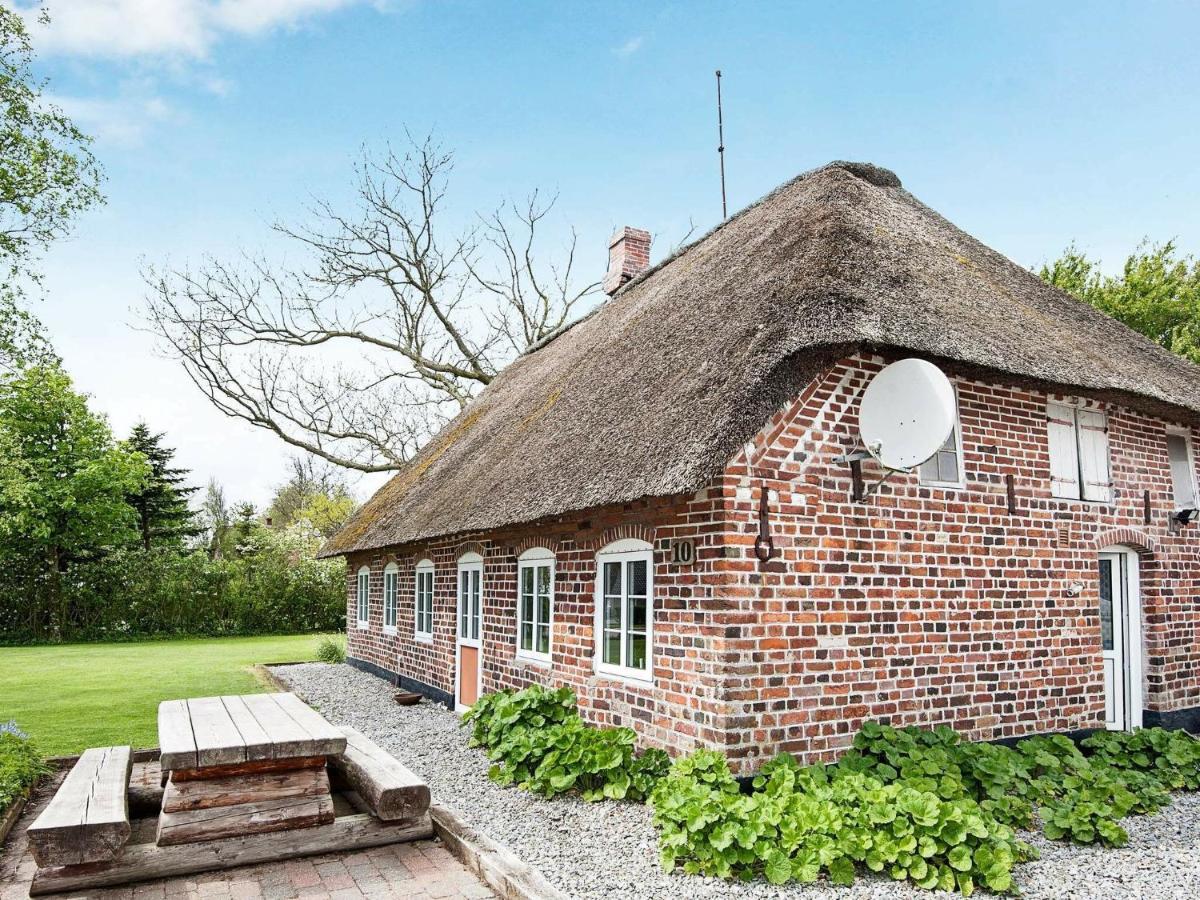 4 Person Holiday Home In Bredebro Ballum Zimmer foto